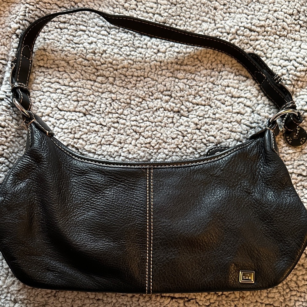 The Sak Black Leather Shoulder Bag with Contrast Stitching